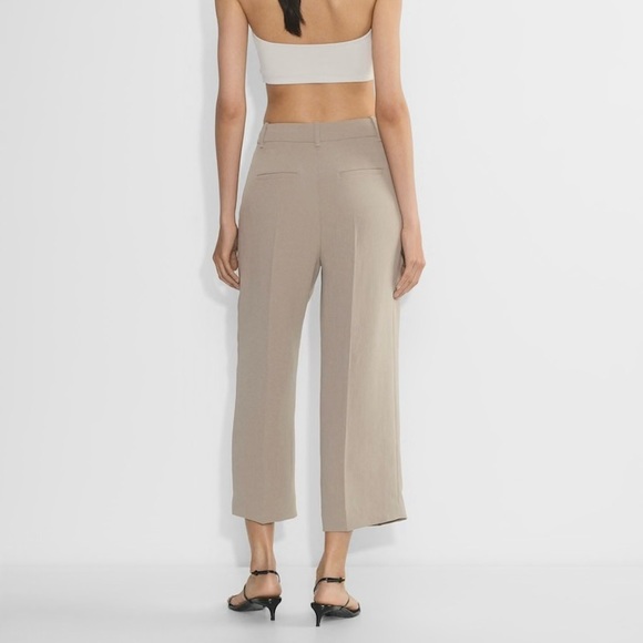 Aritzia The Effortless Pant Cropped Crepette grey - Picture 9 of 10